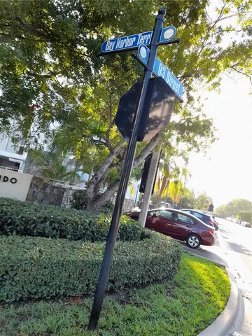 $300,000 | 1075 93rd Street, Unit 404, Bay Harbor Islands, FL 33154