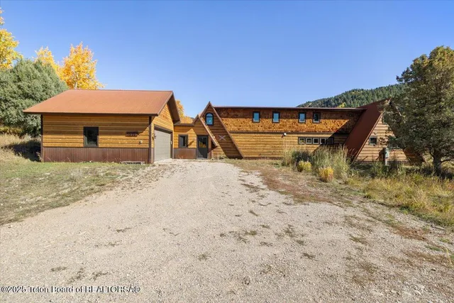 $1,995,000 | 1635 Mule Deer Lane, Victor, ID 83455