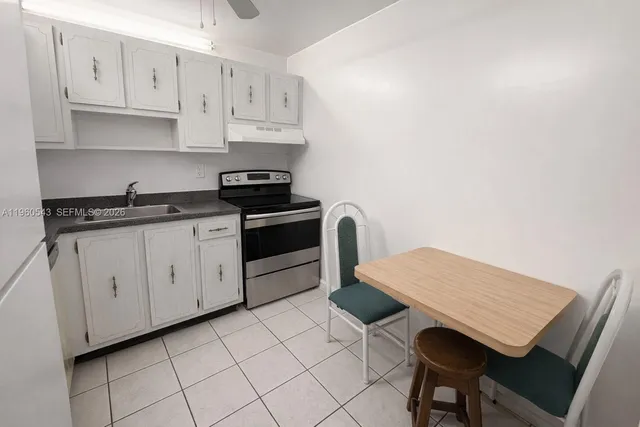 $178,000 | 920 Northeast 169th Street, Unit 405, North Miami Beach, FL 33162