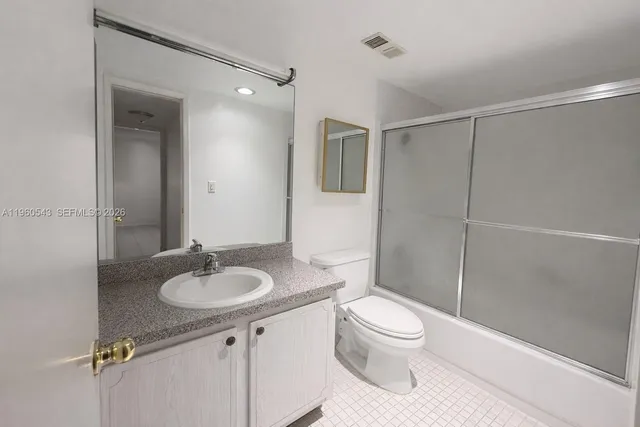 $178,000 | 920 Northeast 169th Street, Unit 405, North Miami Beach, FL 33162