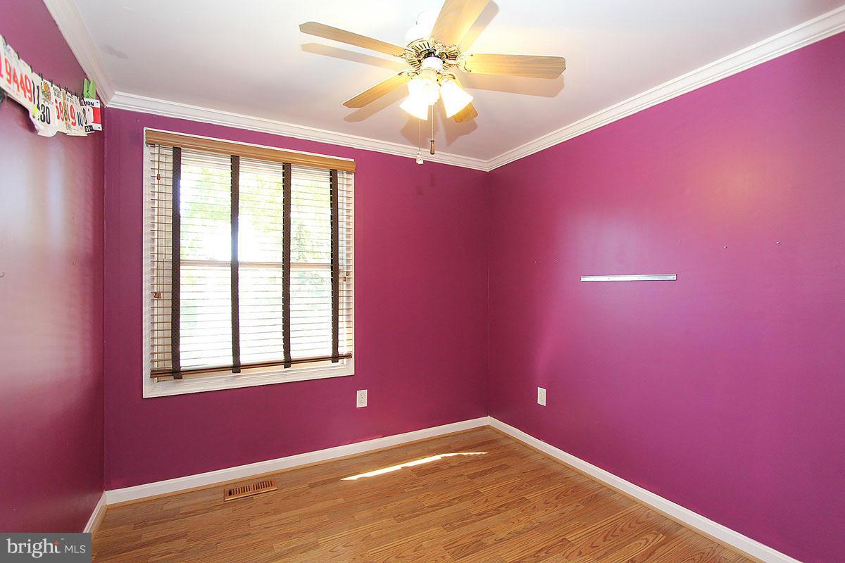 19225 Staleybridge Road Germantown, MD 20876 - Photo 18 of 27 3rd Bedroom