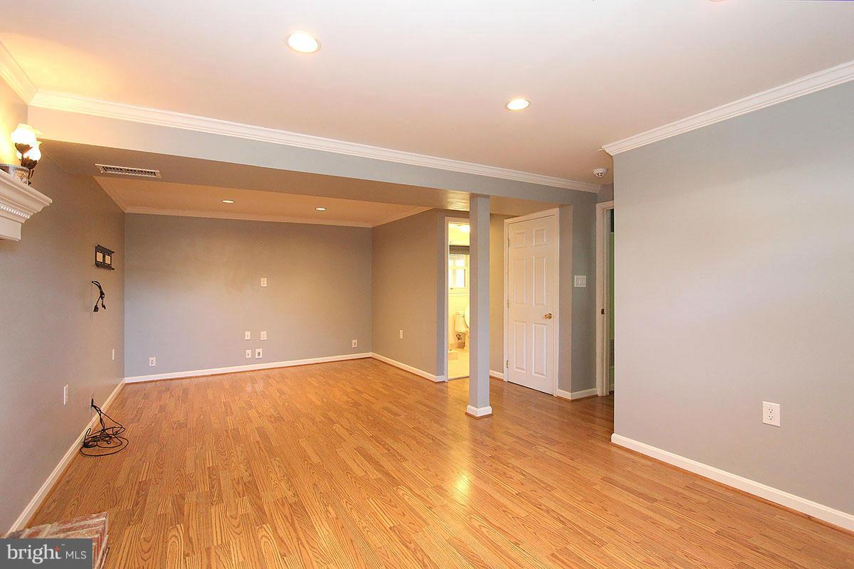 19225 Staleybridge Road Germantown, MD 20876 - Photo 20 of 27 Basement