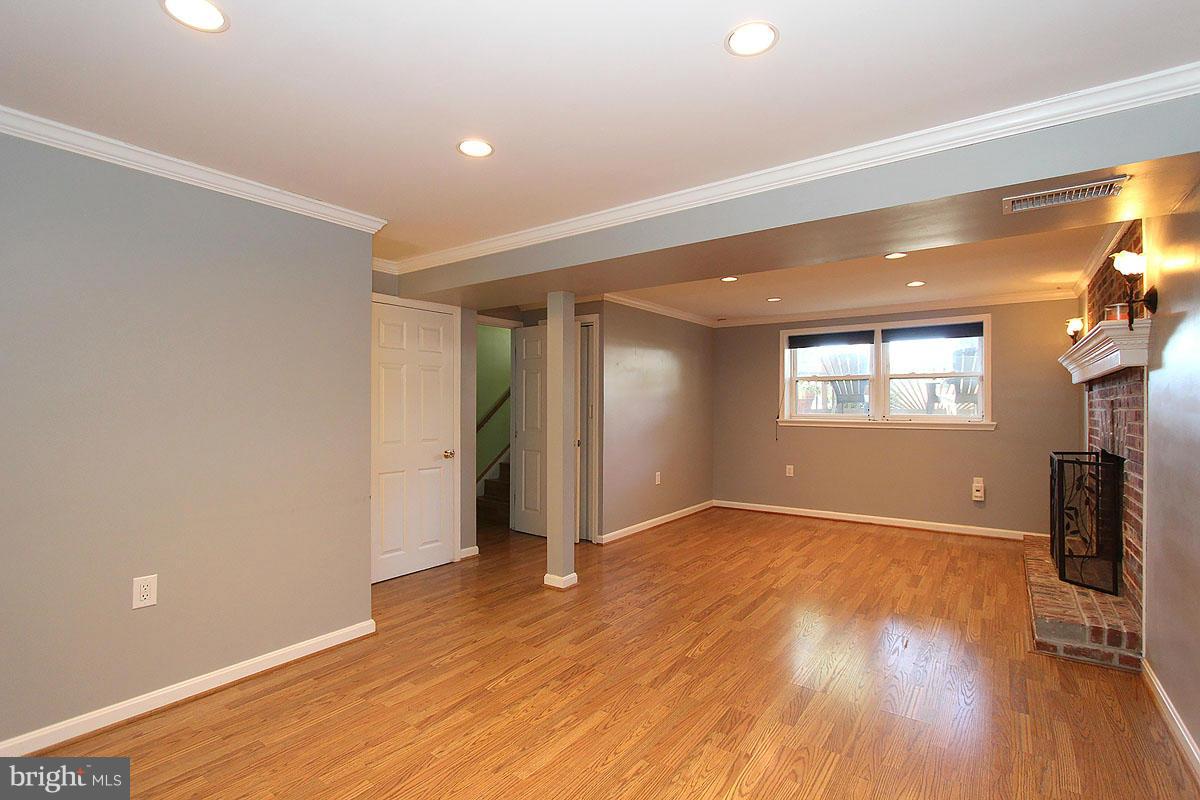 19225 Staleybridge Road Germantown, MD 20876 - Photo 21 of 27 Basement