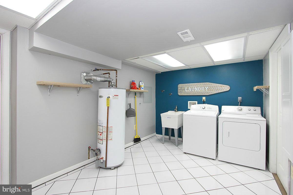 19225 Staleybridge Road Germantown, MD 20876 - Photo 24 of 27 Lower Level Laundry Room