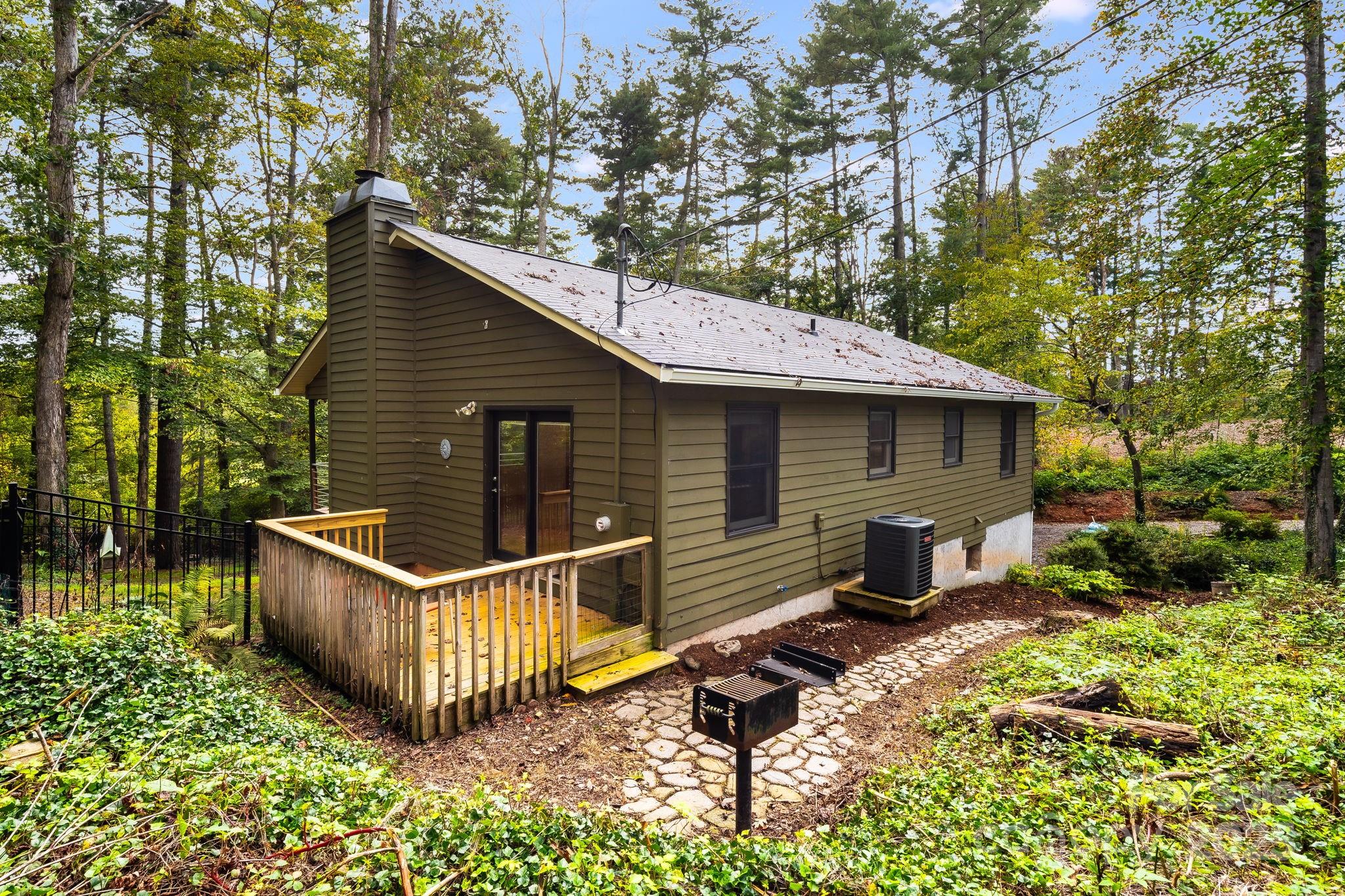 98 Clarks Chapel Road Weaverville, NC 28787 - Photo 31 of 32