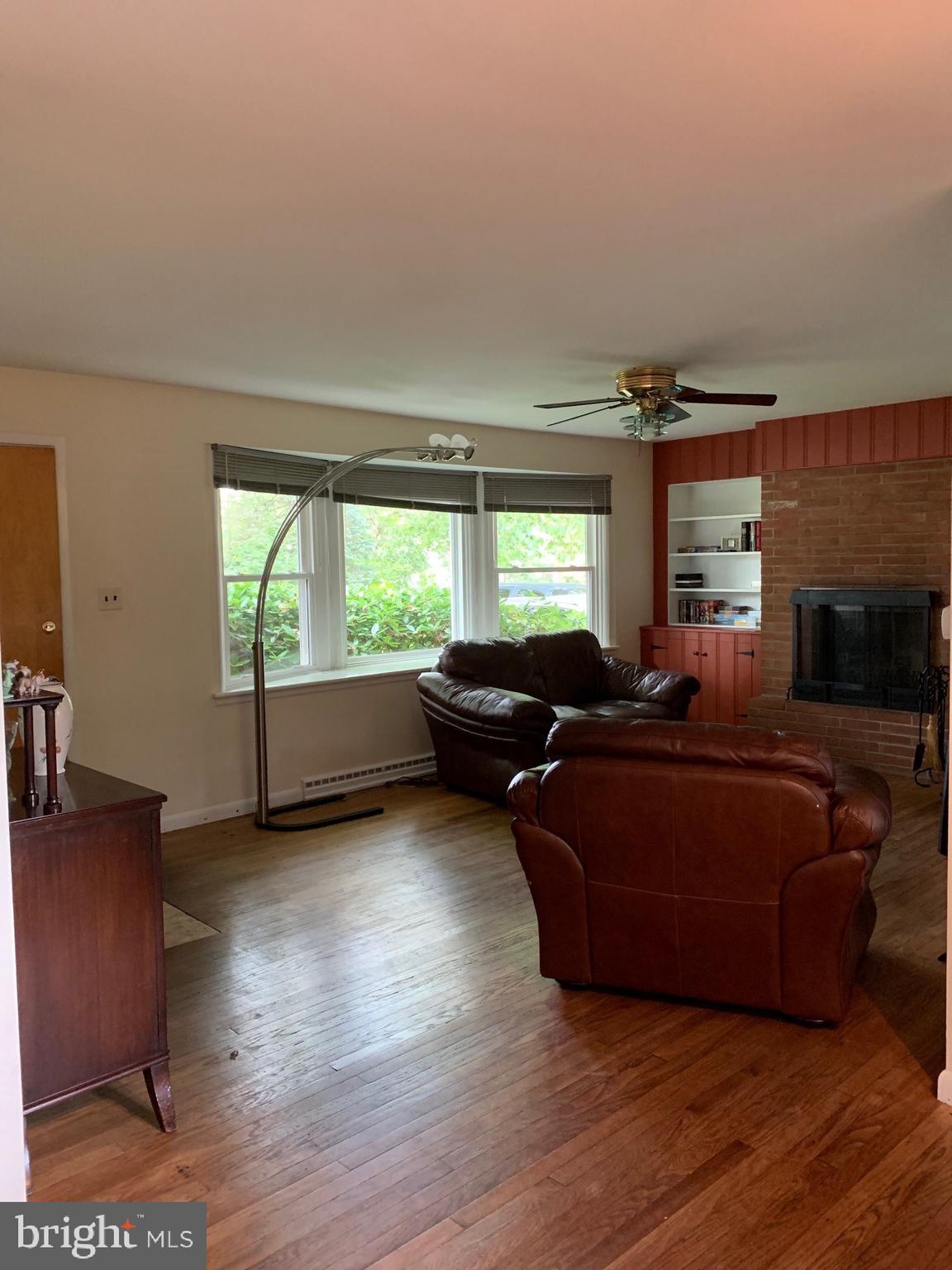 10 Mayfair Road Reading, PA 19610 - Photo 3 of 11 Gallery Image 3
