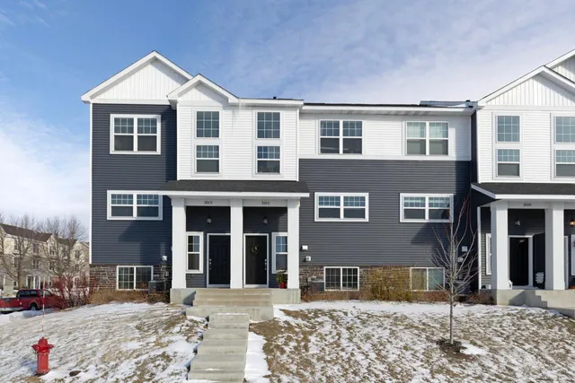 $389,900 | 3163 Clover Ridge Drive, Chaska, MN 55318
