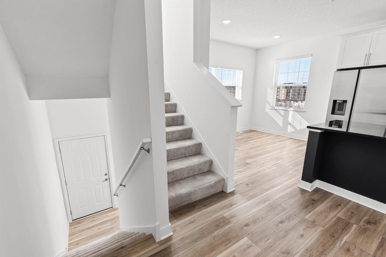 3163 Clover Ridge Drive Chaska, MN 55318 - Photo 5 of 31