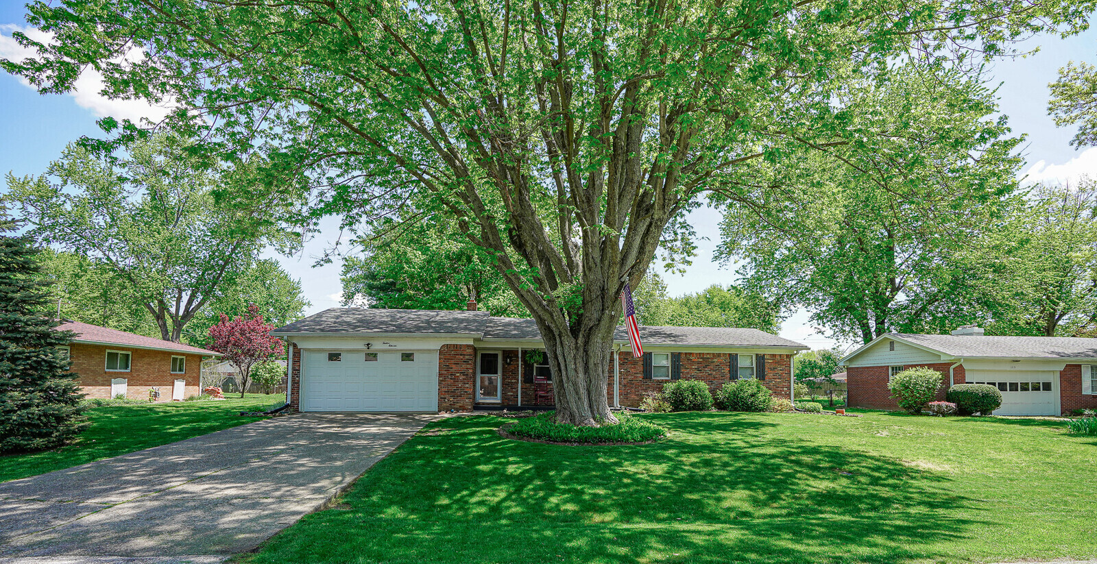 1211 Bluff Road Plainfield, IN 46168 - Photo 4 of 60 Gallery Image 4