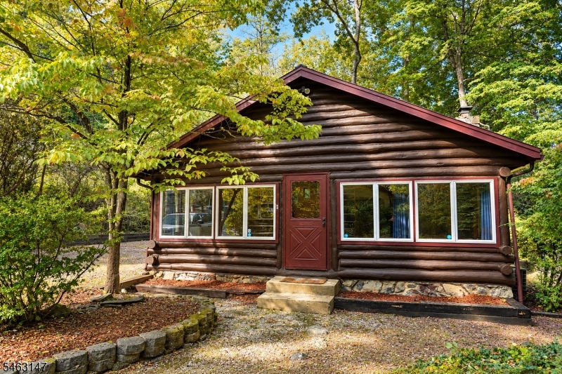 10 Cliff Road West Milford, NJ 07480 - Photo 1 of 10 Gallery Image 1
