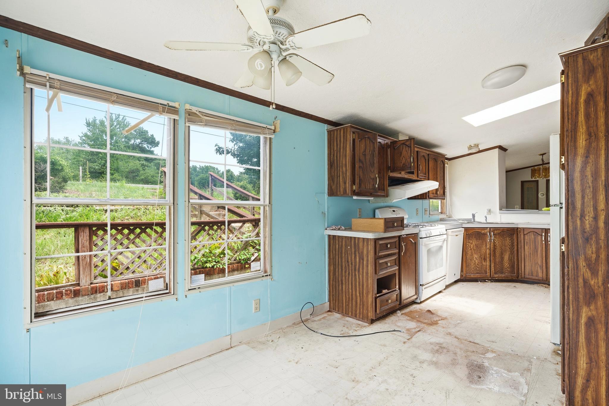 3009 Ponds Wood Road Huntingtown, MD 20639 - Photo 30 of 54 Open to the kitchen.