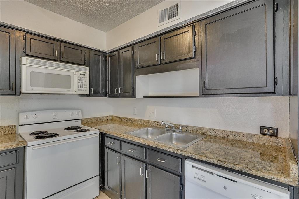 9825 Walnut Street, Unit M103 Dallas, TX 75243 - Photo 14 of 26