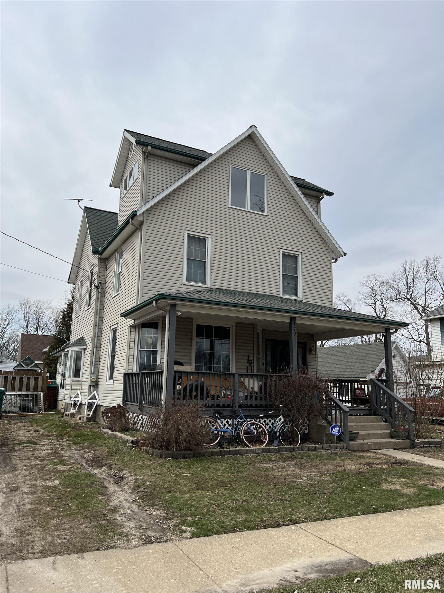 170 North Gold Street Farmington, IL 61531 - Photo 1 of 17