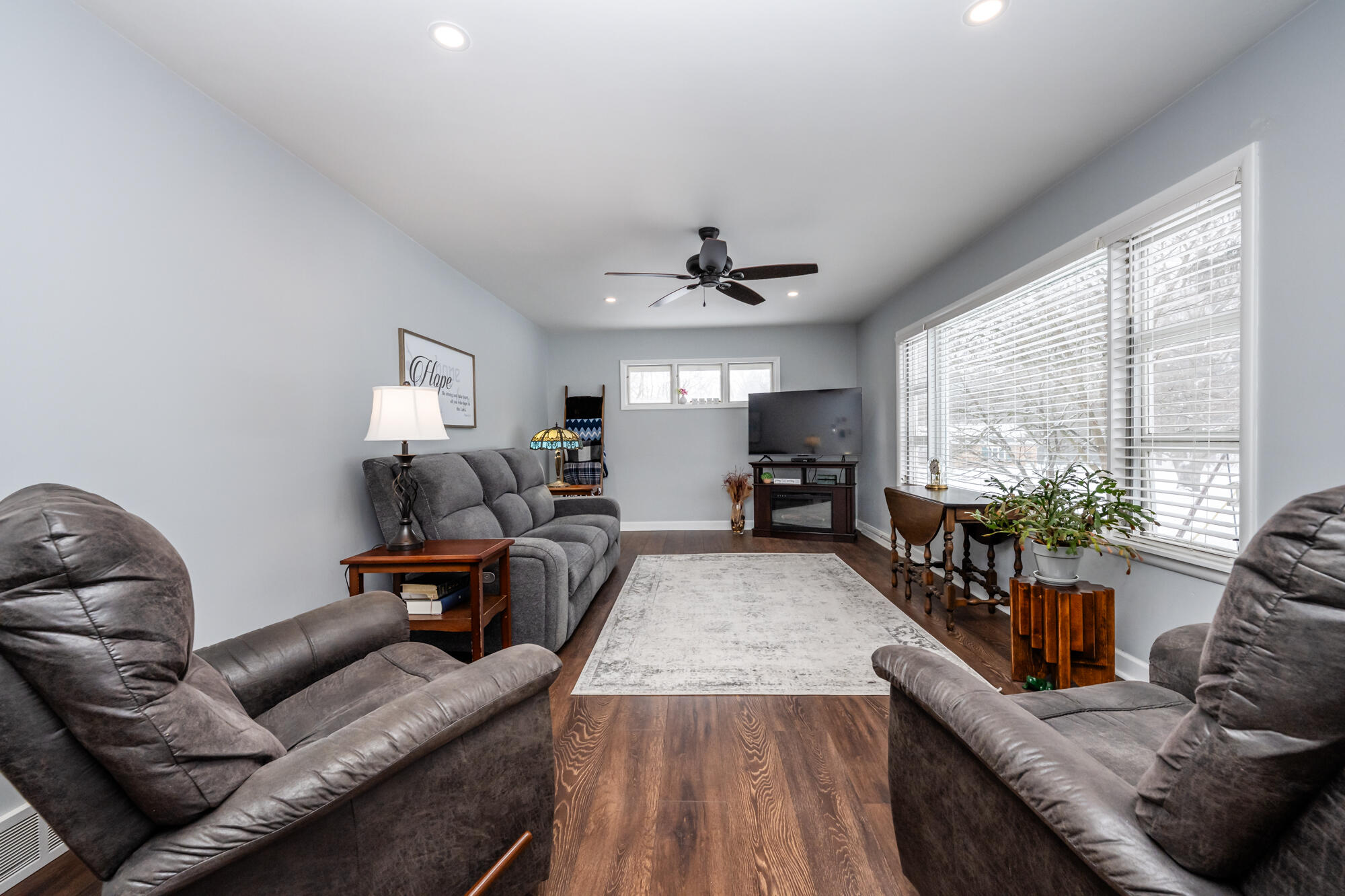 5159 Norman Road St. Joseph, MI 49085 - Photo 5 of 35 Living Room