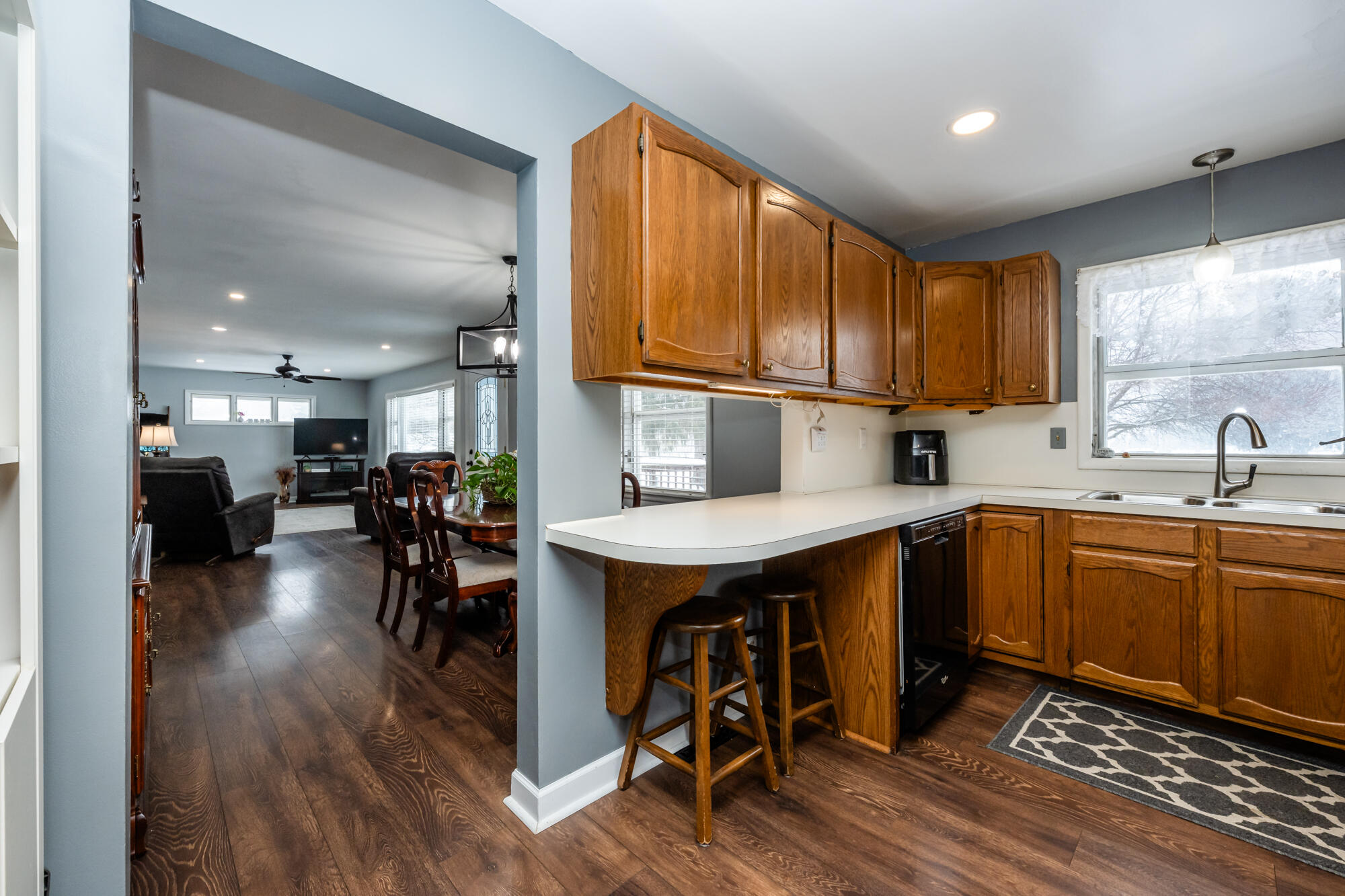 5159 Norman Road St. Joseph, MI 49085 - Photo 9 of 35 Kitchen