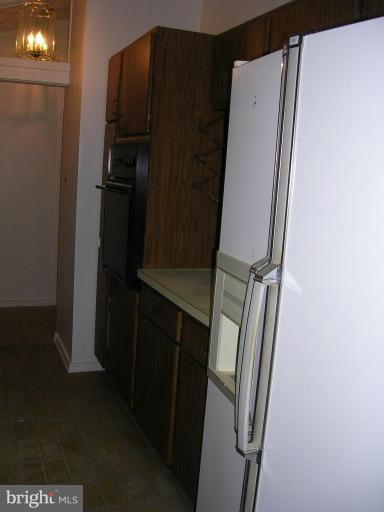 2704 Hidden Valley Road Accokeek, MD 20607 - Photo 10 of 15 a close view of walk in closet