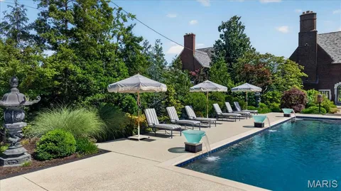 $4,850,000 | 5795 Lindell Boulevard, St. Louis, MO 63112