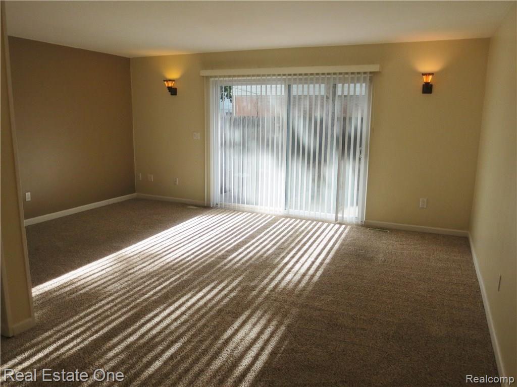 110 Longford Drive Rochester Hills, MI 48309 - Photo 7 of 30