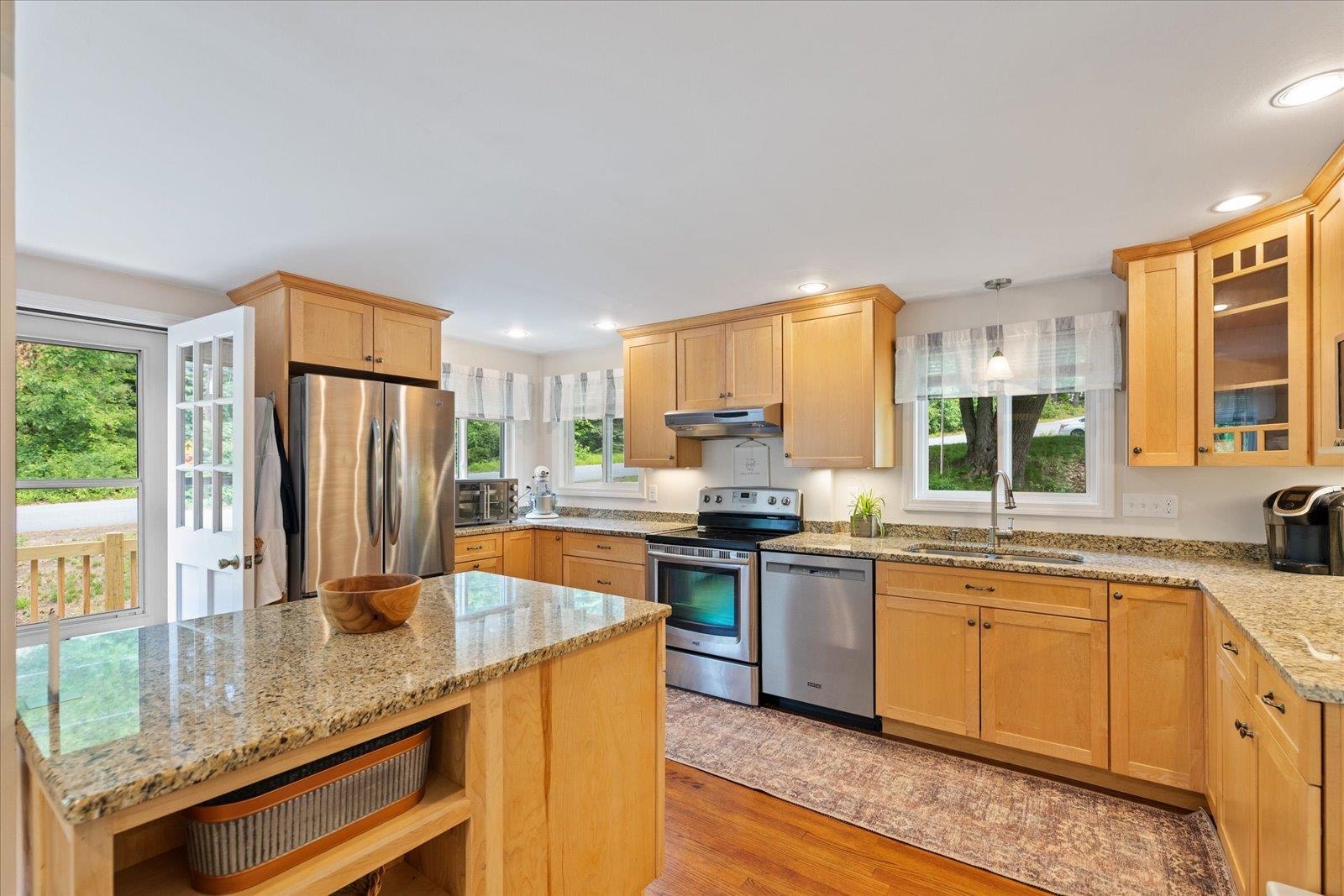 3 Nelson Circle Jaffrey, NH 03452 - Photo 4 of 27