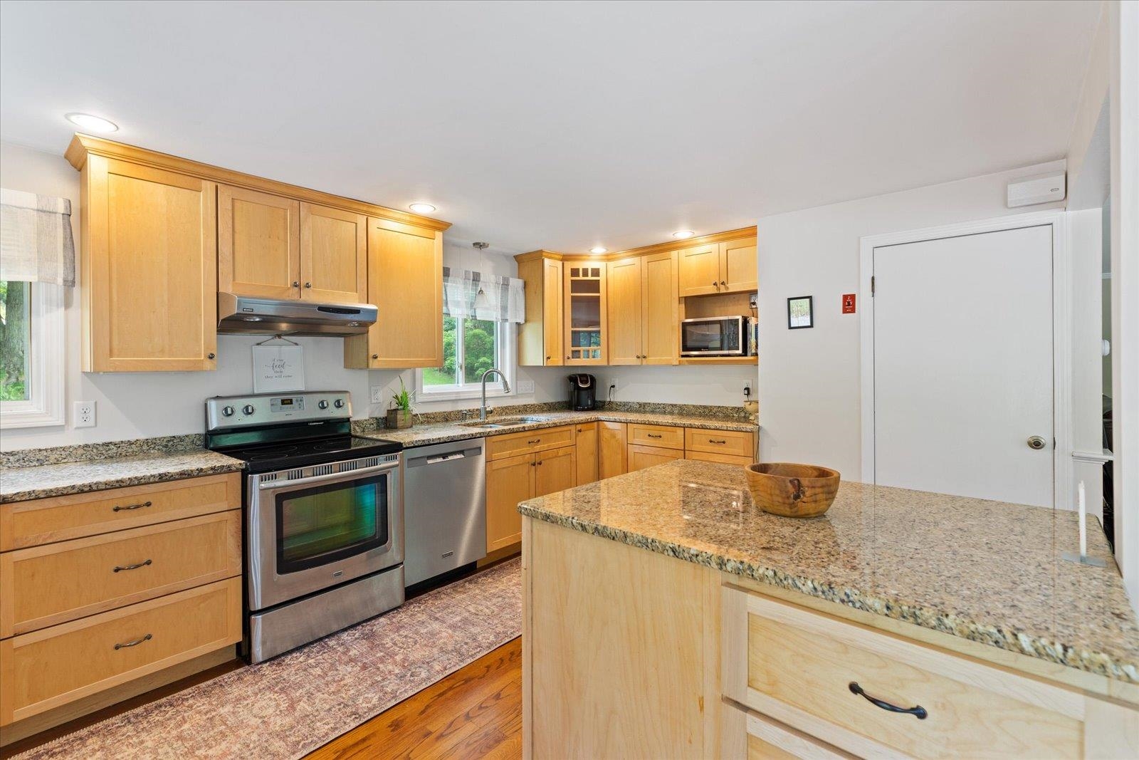 3 Nelson Circle Jaffrey, NH 03452 - Photo 5 of 27