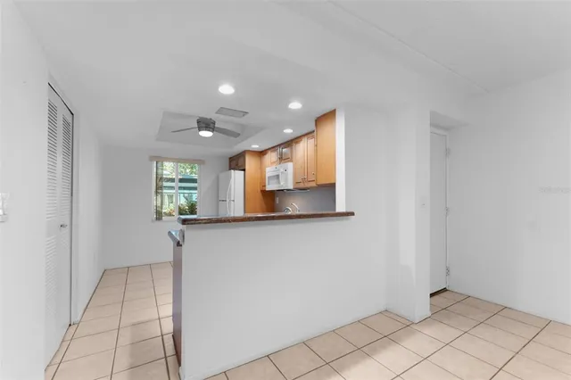 $1,725 | 219 Cypress Court, Unit 219, Oldsmar, FL 34677