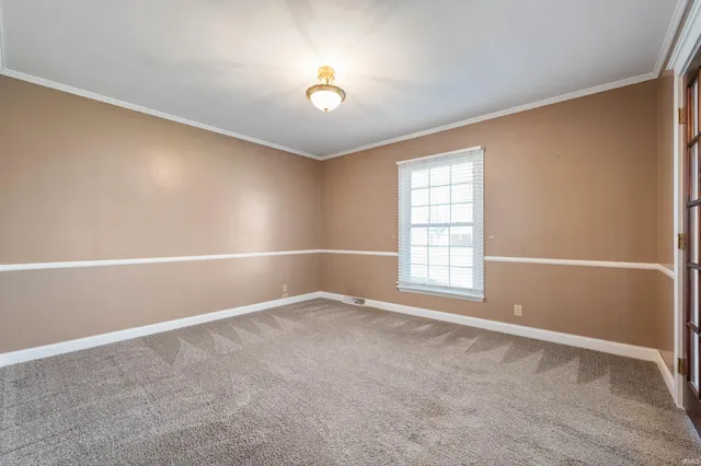 $249,900 | 3001 East Oaklawn Drive, Muncie, IN 47303