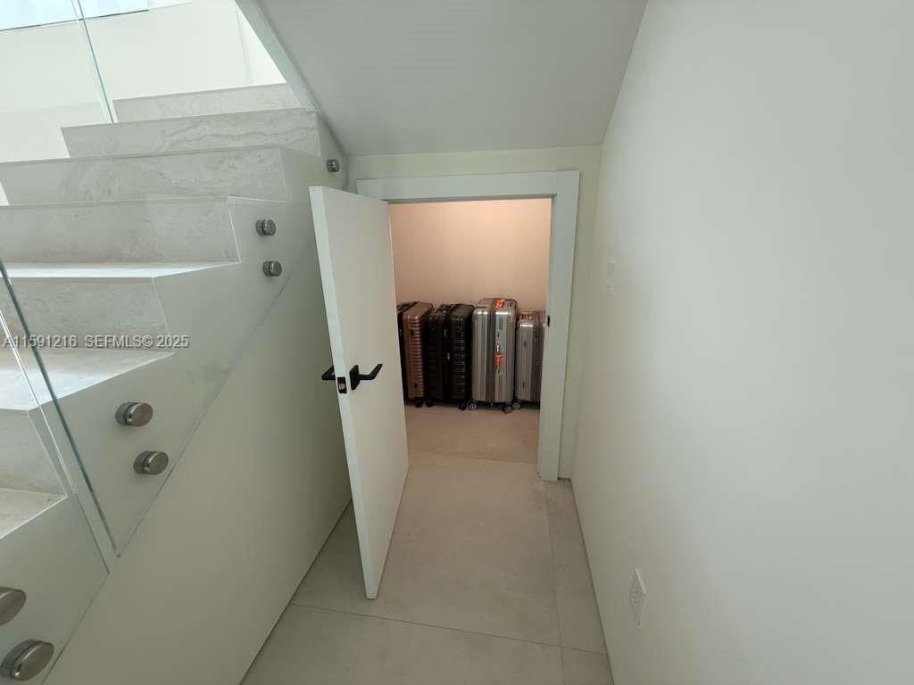 135 Southwest 29th Road Miami, FL 33129 - Photo 65 of 69