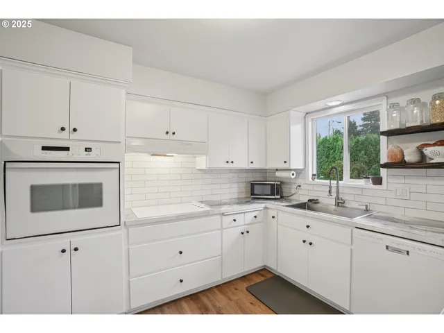 $514,900 | 902 Southeast Atherton Avenue, Gresham, OR 97080