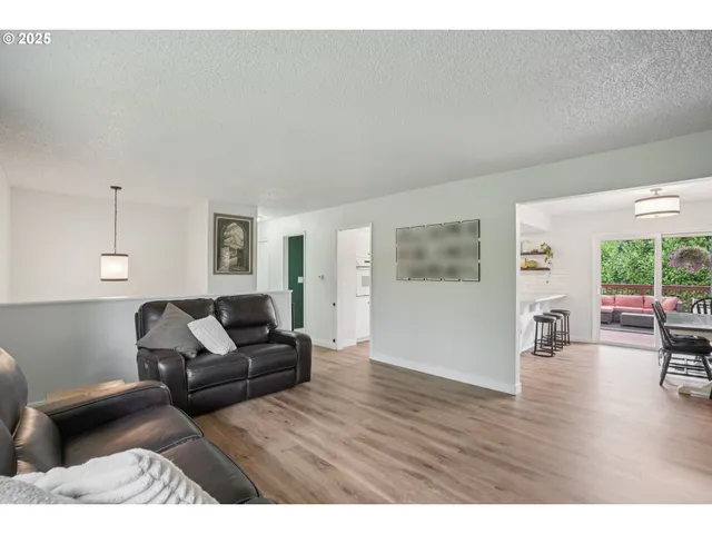 $514,900 | 902 Southeast Atherton Avenue, Gresham, OR 97080