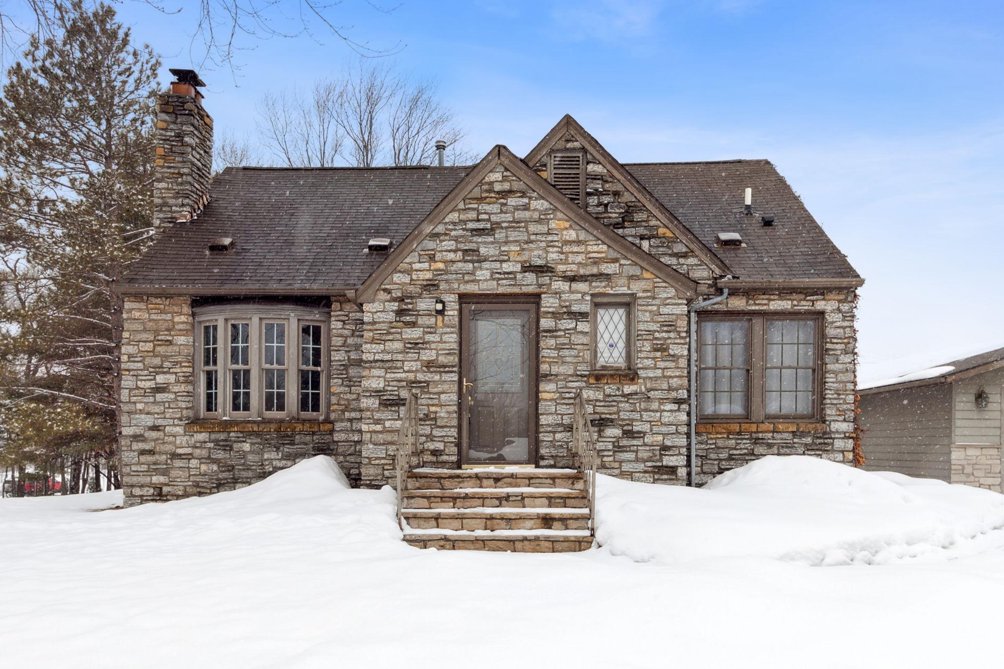 38 Hanley Road Golden Valley, MN 55426 - Photo 5 of 27