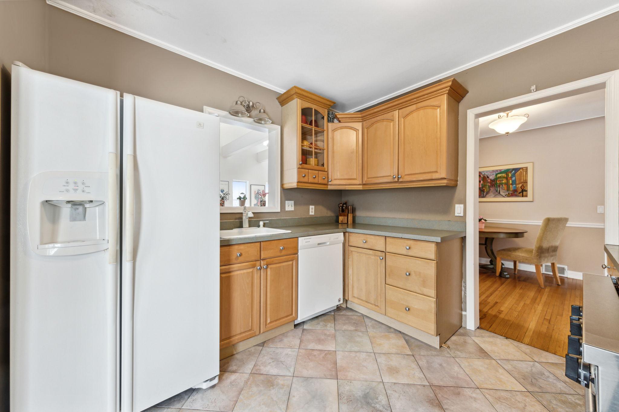 38 Hanley Road Golden Valley, MN 55426 - Photo 10 of 27