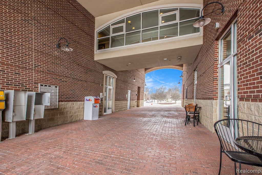 283 South Zeeb Road, Unit 204 Ann Arbor, MI 48103 - Photo 4 of 28