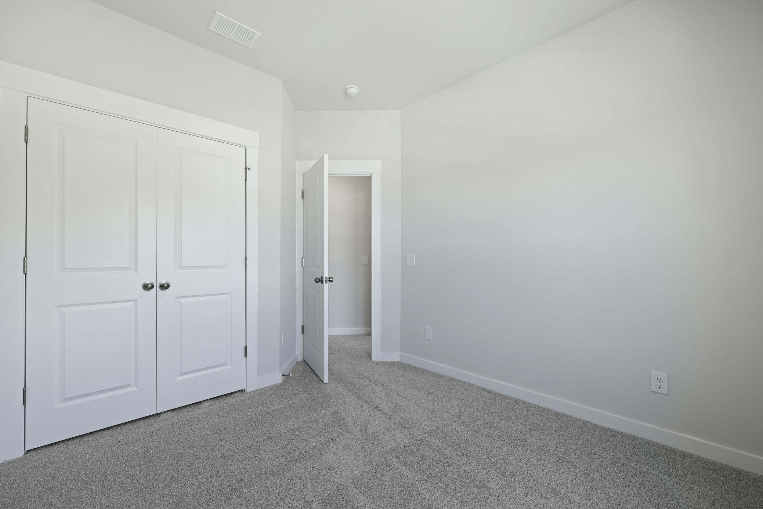 113 Royal Fern Road Summerville, SC 29486 - Photo 32 of 71 Upstairs 3rd Bedroom