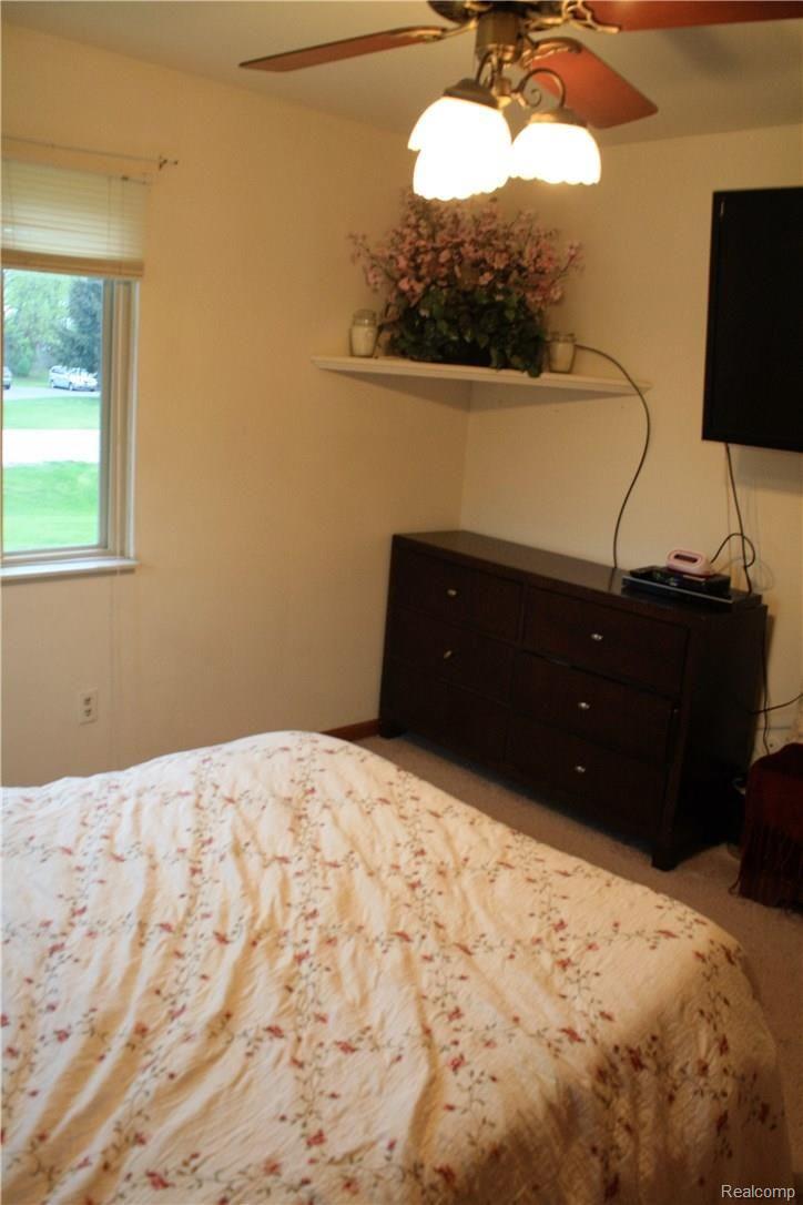 6494 East River Road Flushing, MI 48433 - Photo 21 of 24 IMG_5638.JPG
