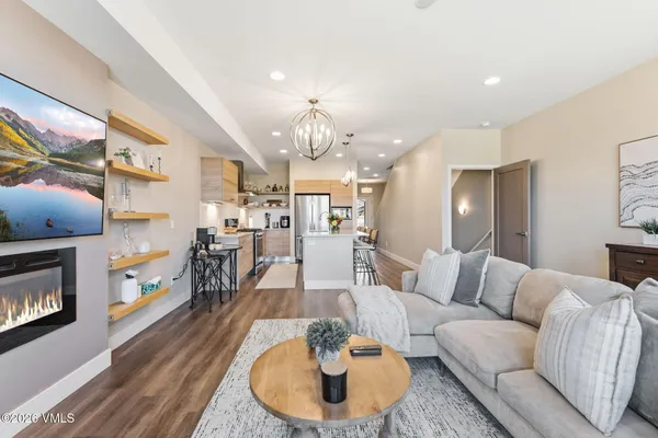 $889,000 | 20 Lynx Circle, Unit 20, Gypsum, CO 81637