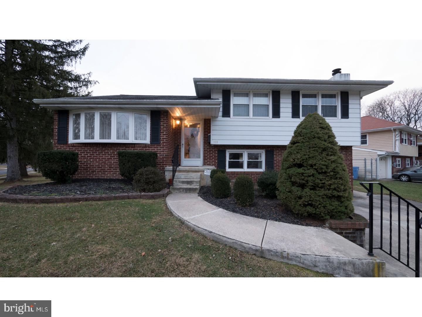 322 Sheffield Road Cherry Hill, NJ 08034 - Photo 2 of 24
