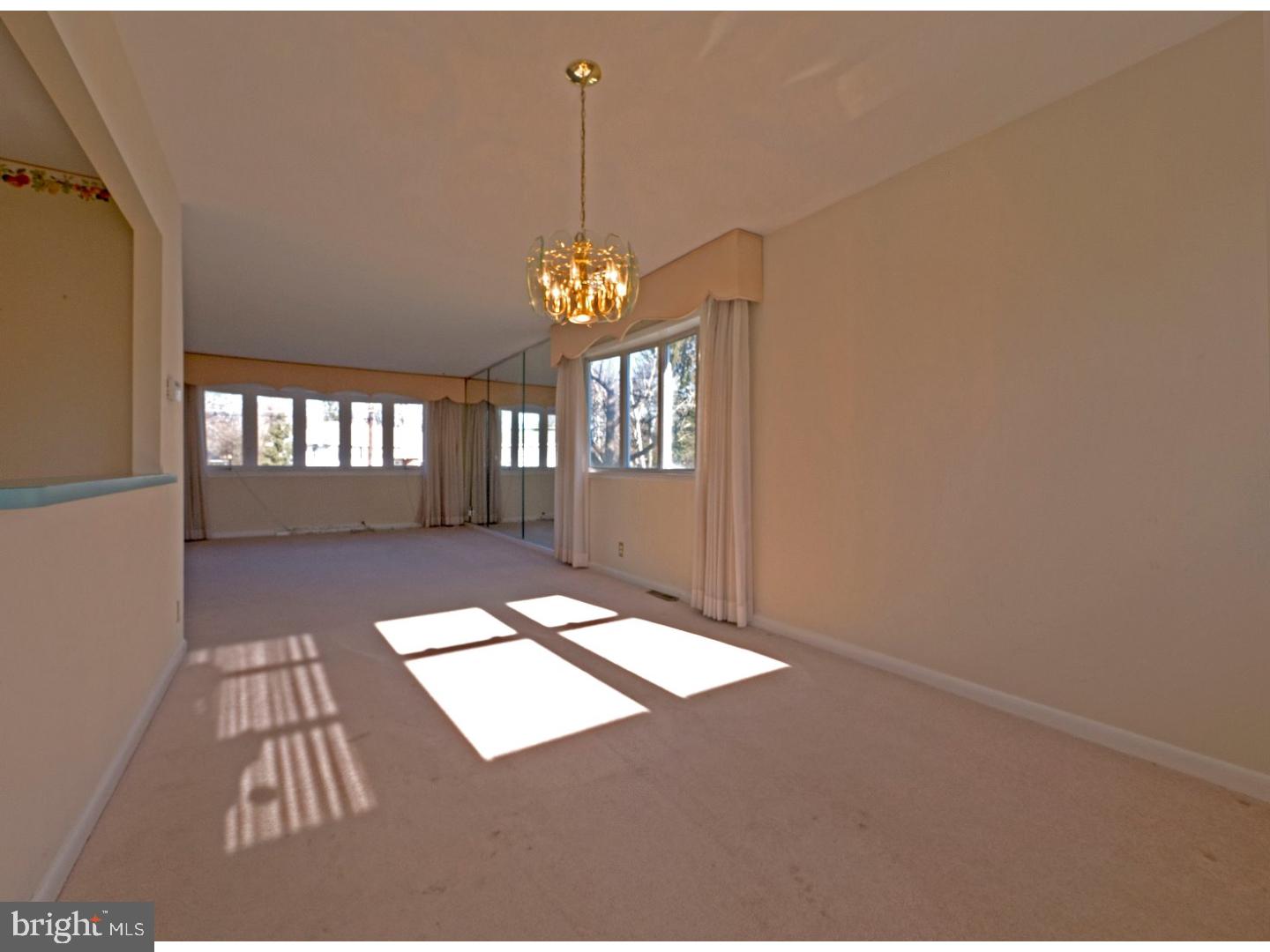 322 Sheffield Road Cherry Hill, NJ 08034 - Photo 8 of 24