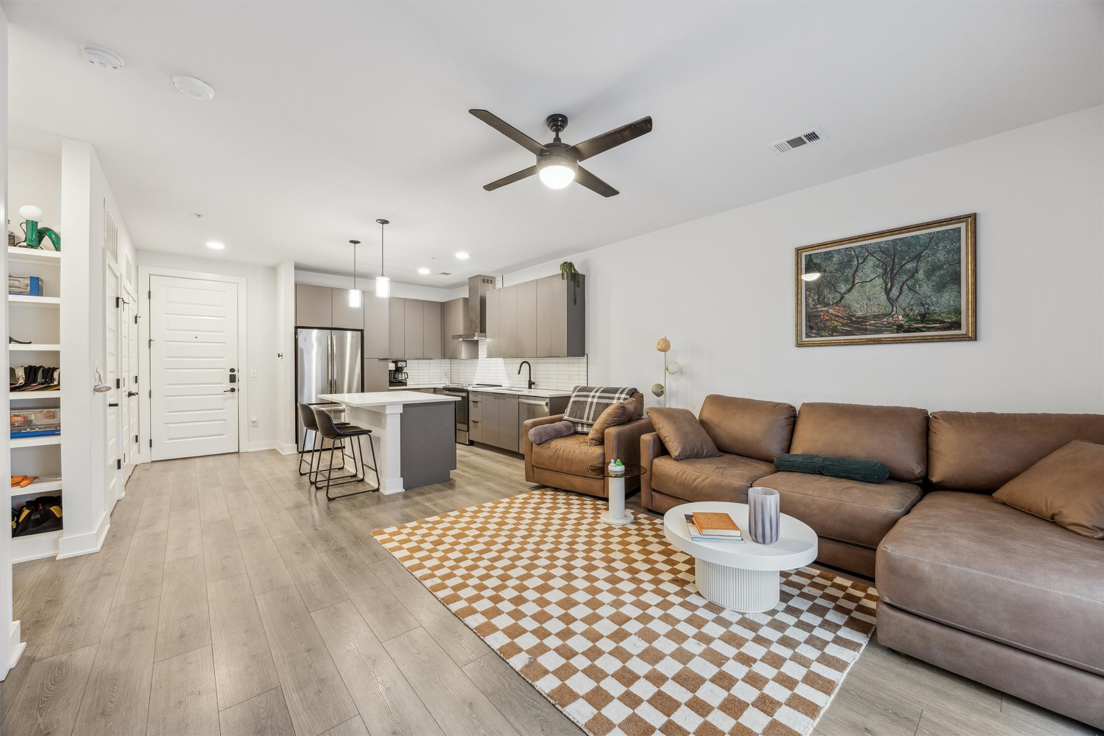 2220 Webberville Road, Unit 211 Austin, TX 78702 - Photo 4 of 19 Gallery Image 4