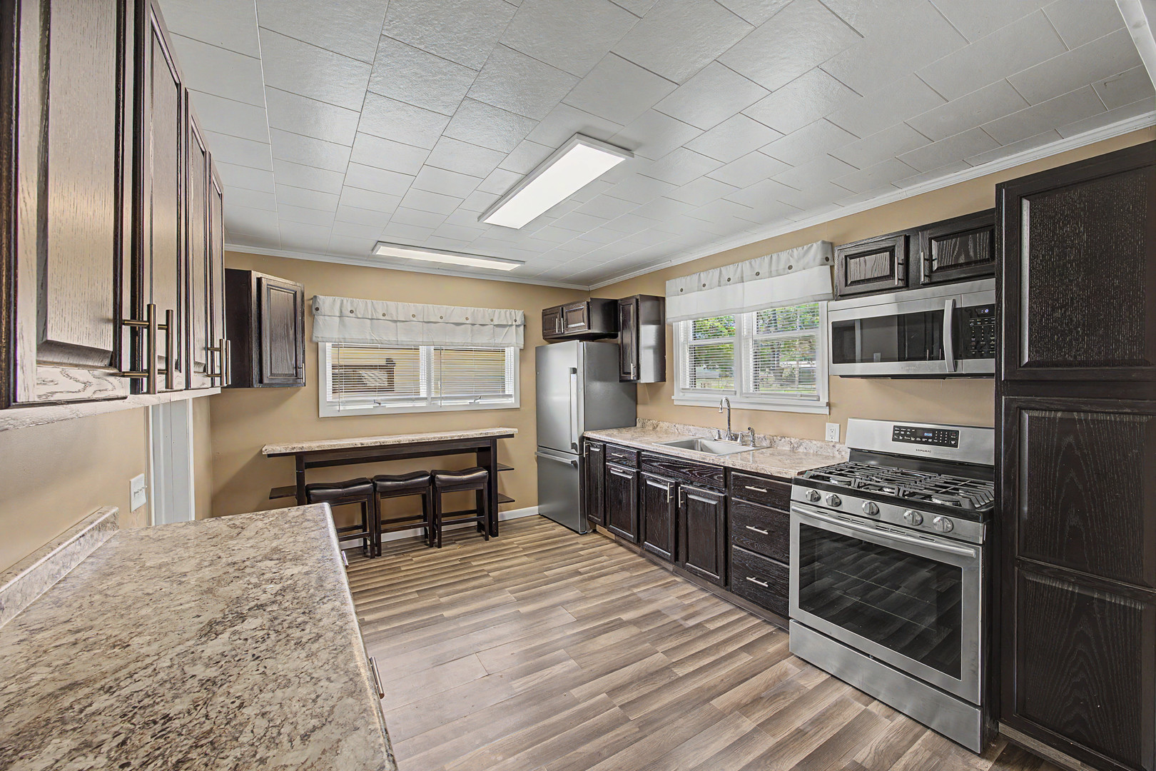 1206 East Main Street Clinton, IL 61727 - Photo 9 of 33