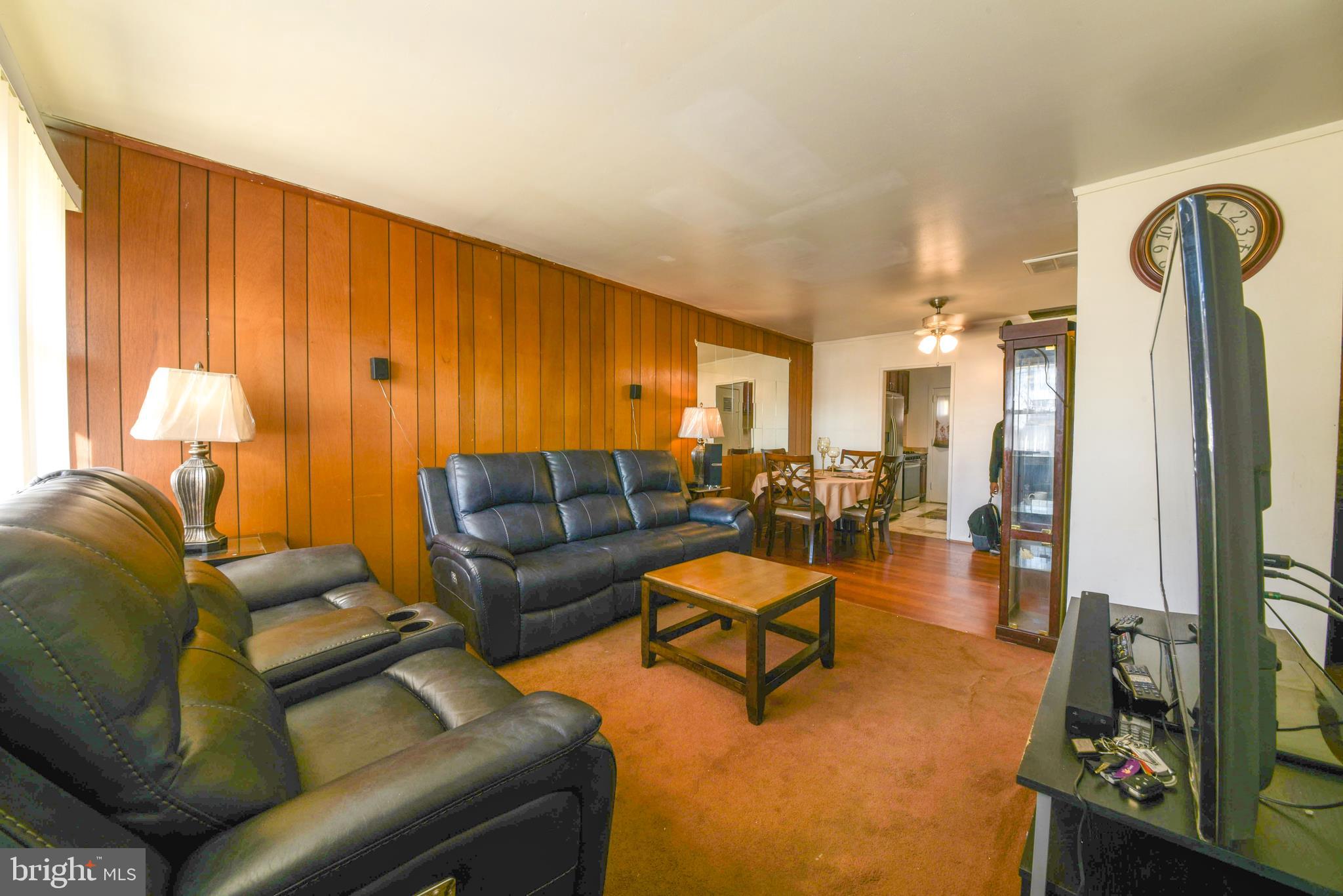 7730 Oxman Road Landover, MD 20785 - Photo 2 of 16 Large Living Room