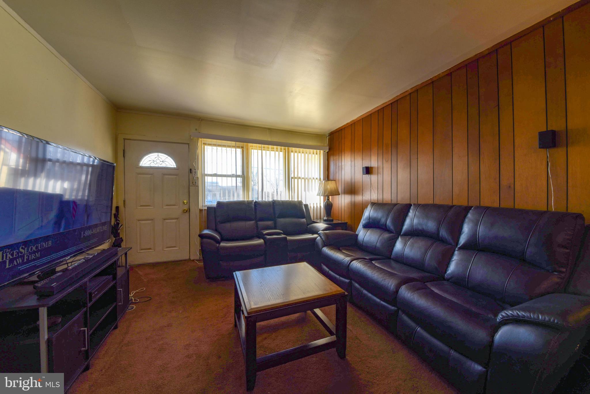 7730 Oxman Road Landover, MD 20785 - Photo 12 of 16 Living Room