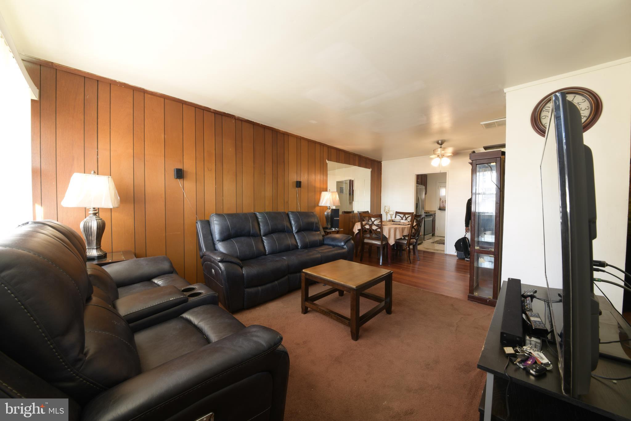 7730 Oxman Road Landover, MD 20785 - Photo 13 of 16 Living Room