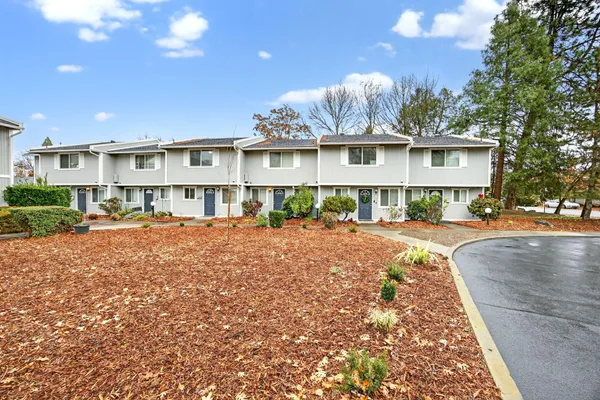 $2,590,000 | 821 East 10th Street, Medford, OR 97504