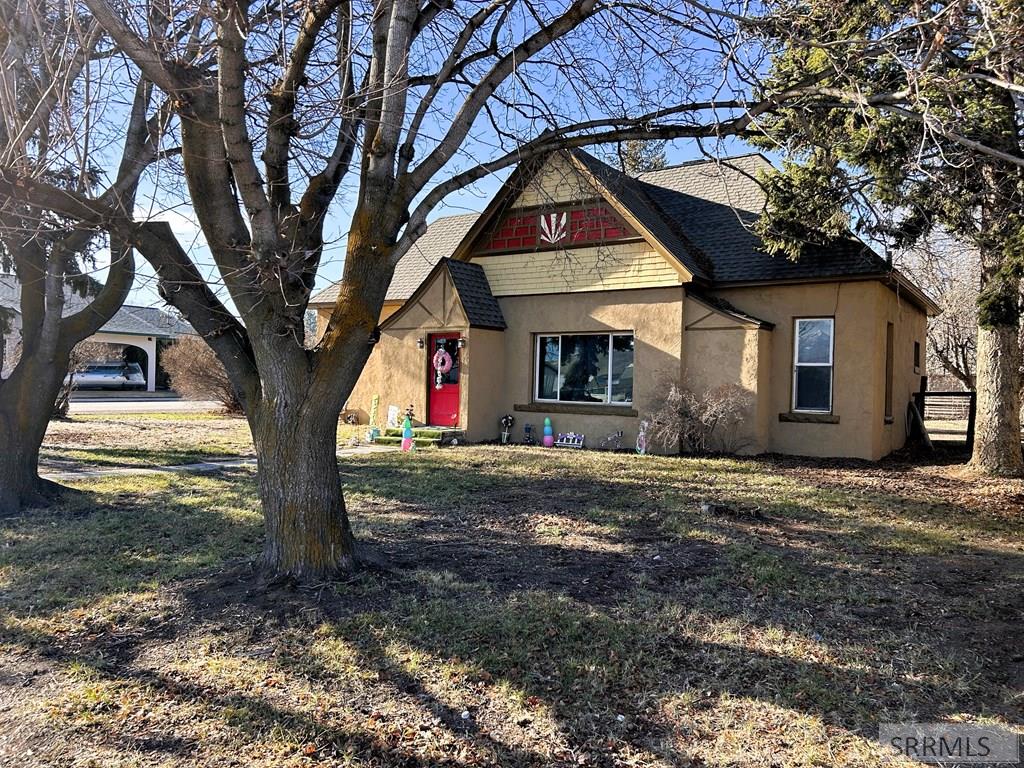 407 Lena Street Salmon, ID 83467 - Photo 3 of 28