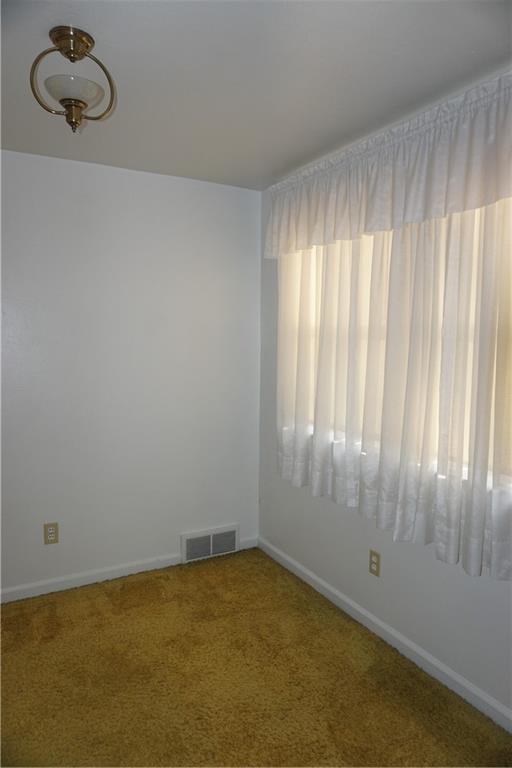 236 East Willock Road Pittsburgh, PA 15227 - Photo 11 of 14 Gallery Image 11