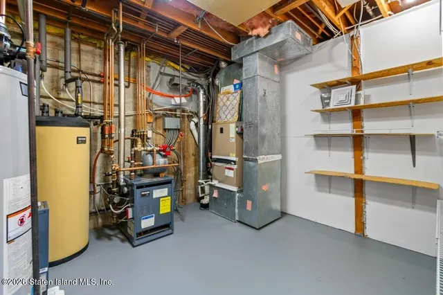 a view of an outdoor space