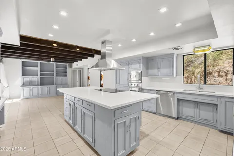 $4,100,000 | 6900 North Highlands Drive, Paradise Valley, AZ 85253