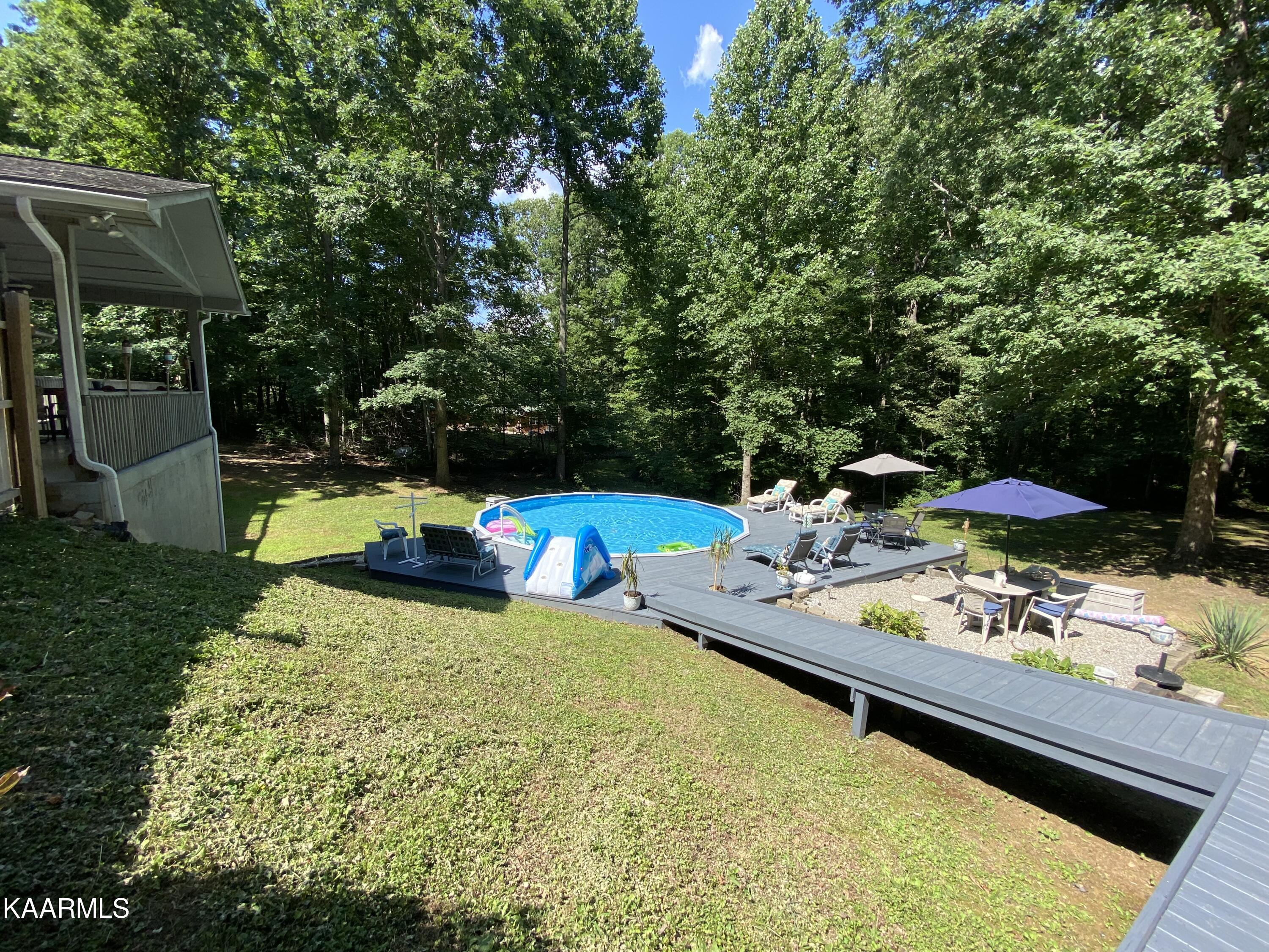 324 Cowan Lane Oneida, TN 37841 - Photo 18 of 55 5A8116AC-516E-4340-ABBB-148CE87DC97F