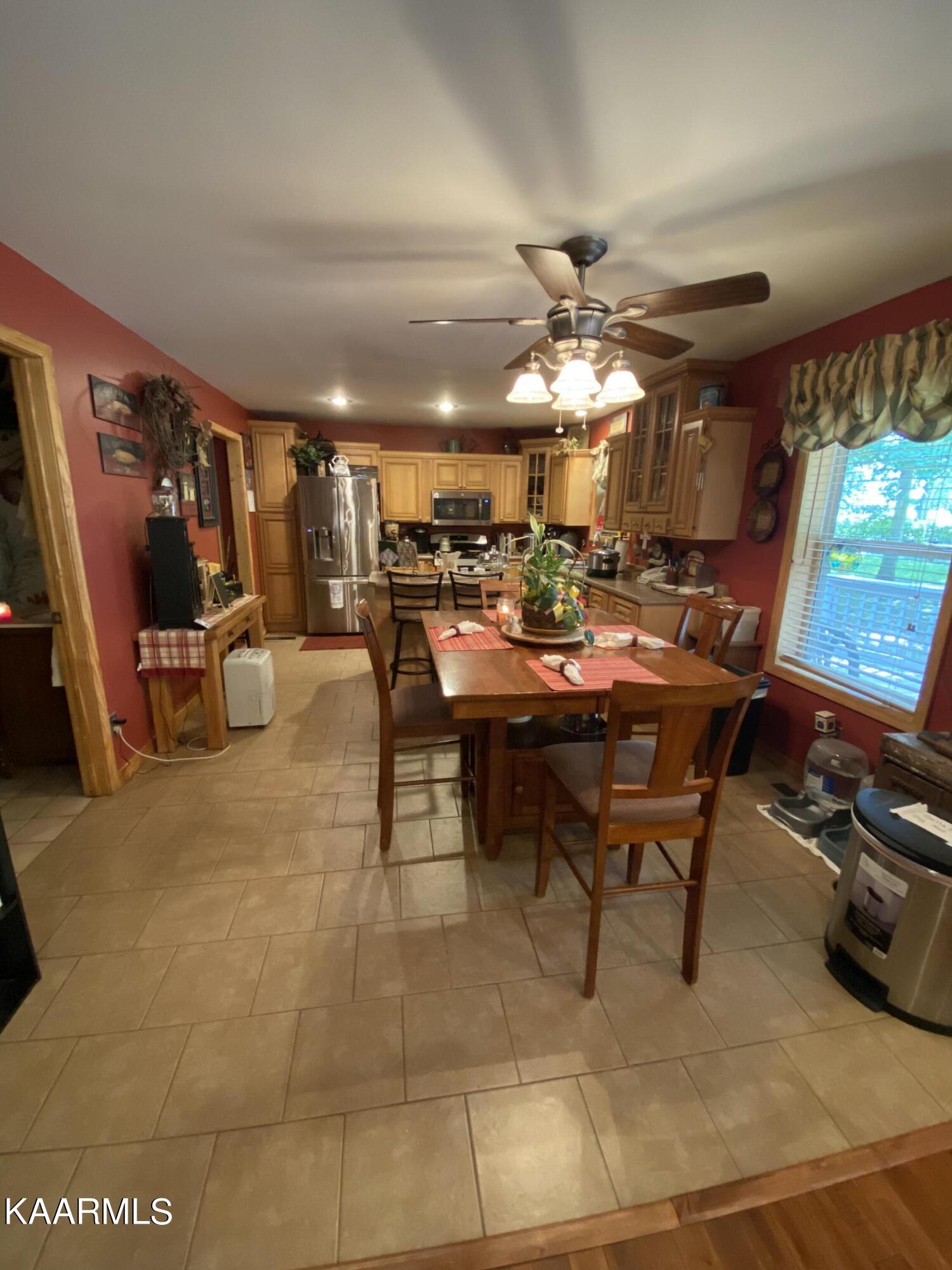 324 Cowan Lane Oneida, TN 37841 - Photo 31 of 55 42D7229A-F491-48DA-A871-5A7956A110FB