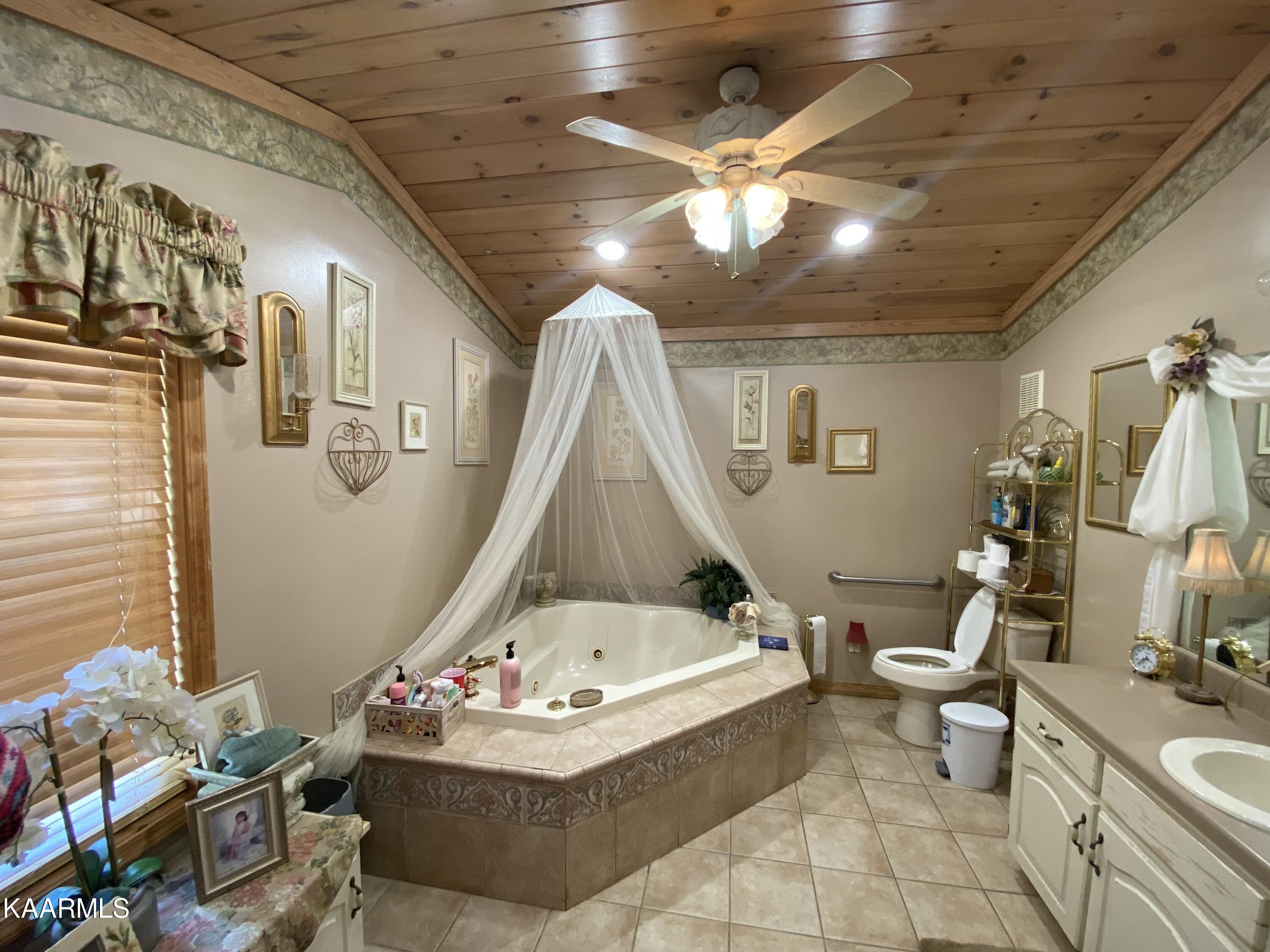 324 Cowan Lane Oneida, TN 37841 - Photo 45 of 55 8B1851D4-2A4E-40A6-A230-643506137AC7